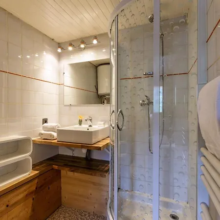Appartement Rochebrune De 32 - Happy *